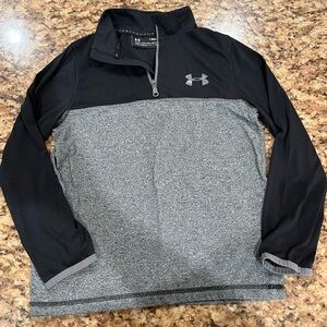 Boys 1/4 Under Armour zip size small